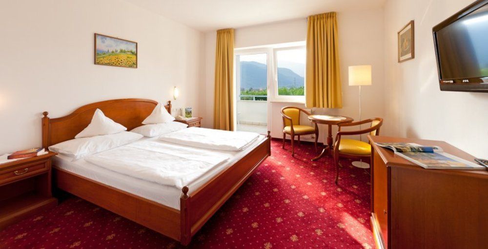 Hotel Thalhof Am See Caldaro Buitenkant foto