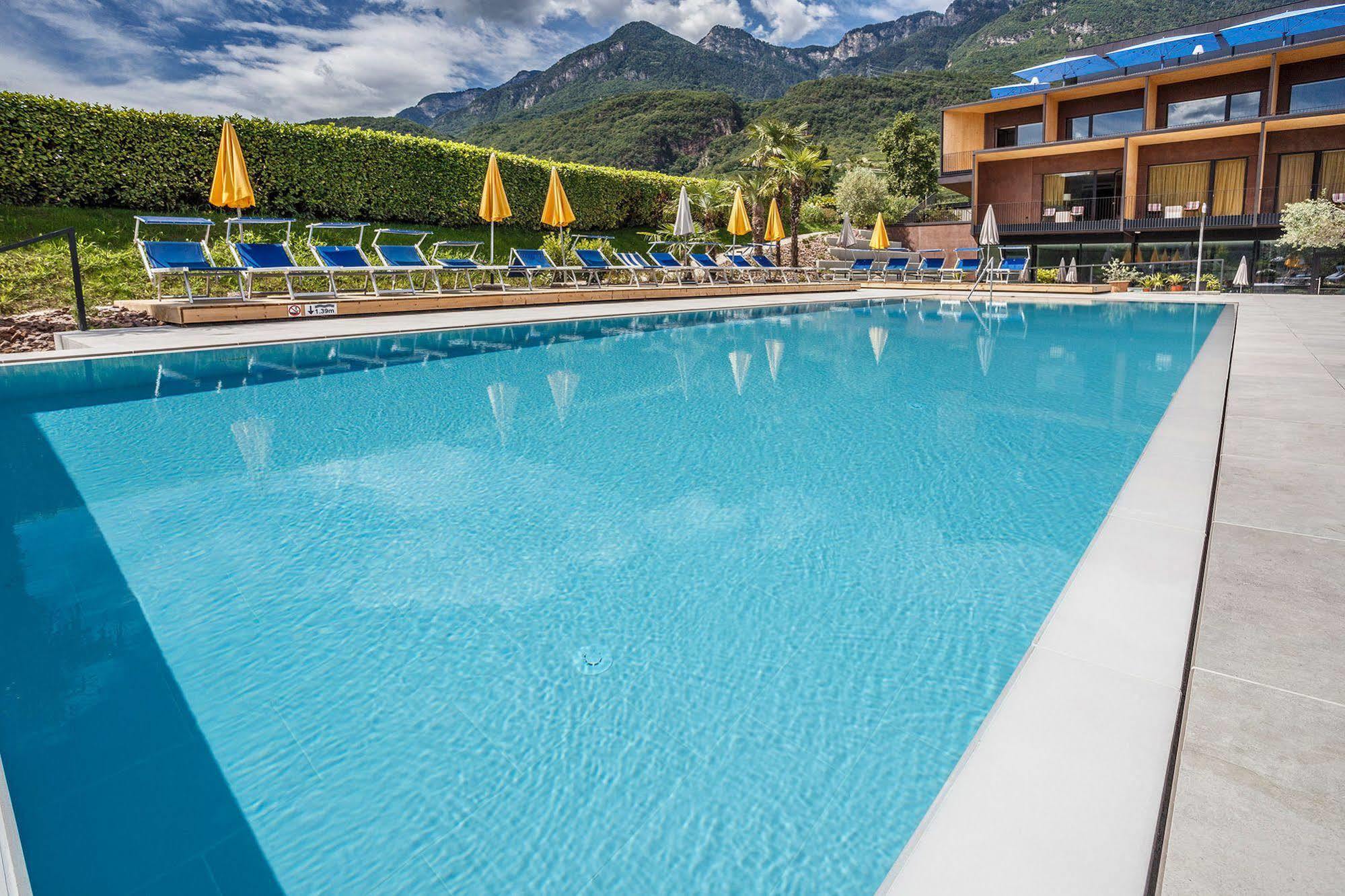 Hotel Thalhof Am See Caldaro Buitenkant foto
